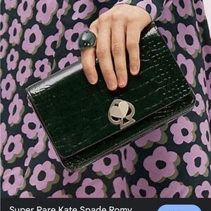 Kate Spade Black Textured Wristlet Clutch